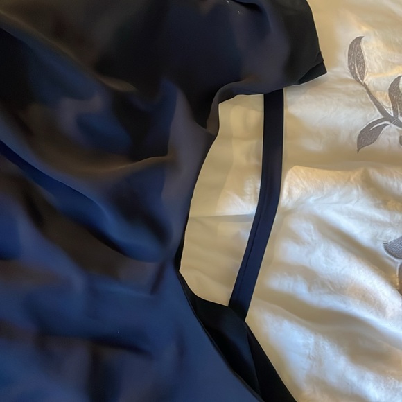 Frank Lyman navy cape sleeve top - Picture 4 of 5